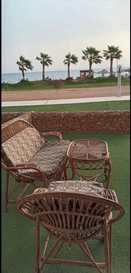 Chalet Porto South Beach - Beach Front Sea View Айн Сохна Екстериор снимка
