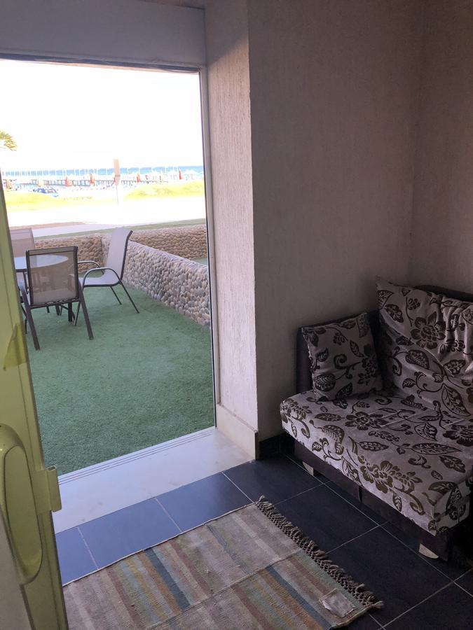 Chalet Porto South Beach - Beach Front Sea View Айн Сохна Екстериор снимка