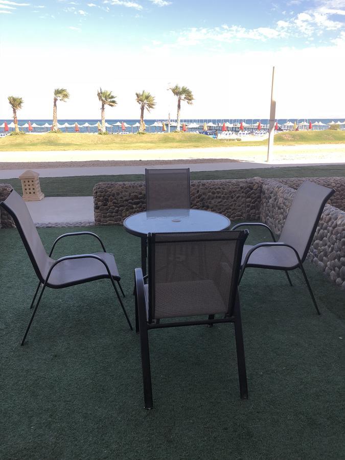 Chalet Porto South Beach - Beach Front Sea View Айн Сохна Екстериор снимка