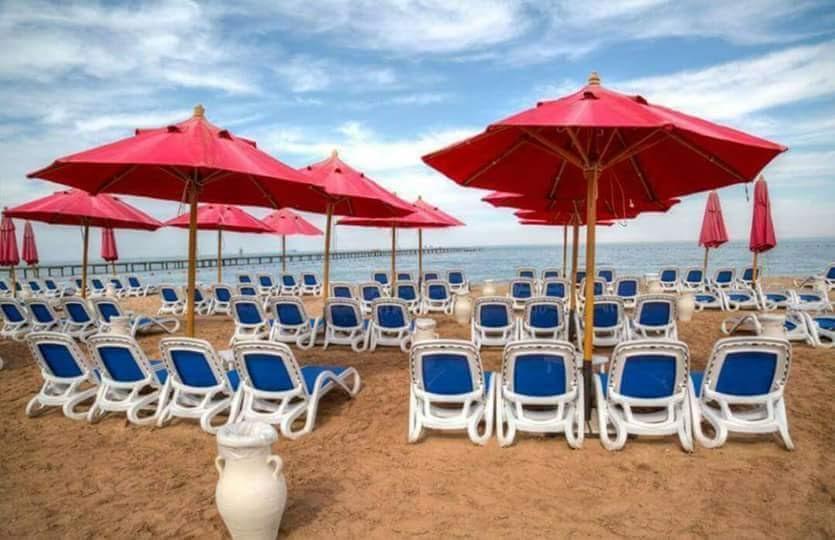 Chalet Porto South Beach - Beach Front Sea View Айн Сохна Екстериор снимка