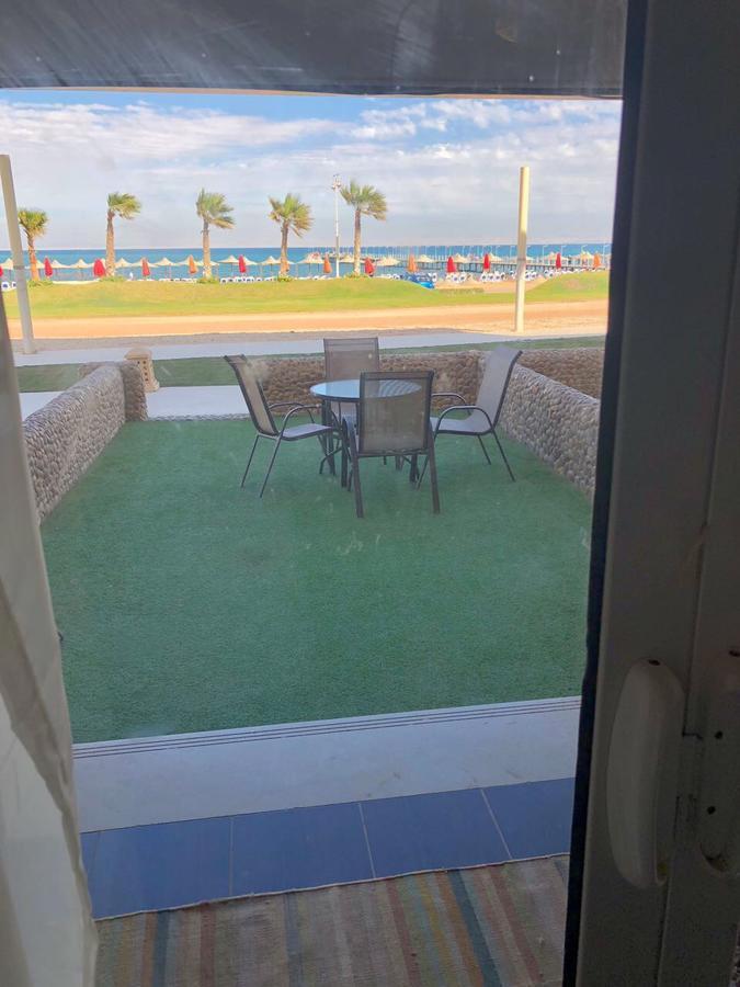 Chalet Porto South Beach - Beach Front Sea View Айн Сохна Екстериор снимка