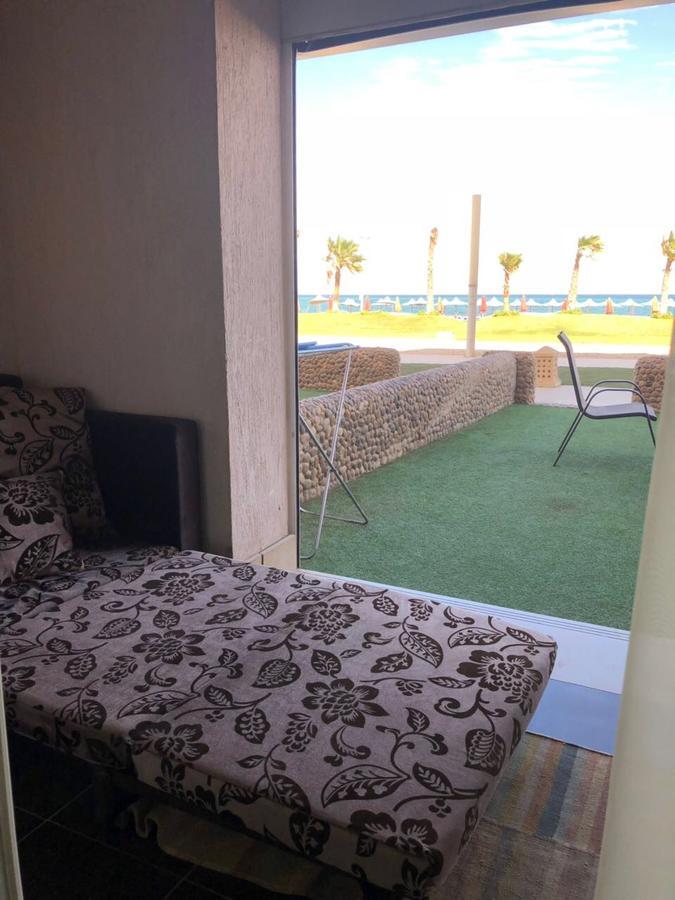 Chalet Porto South Beach - Beach Front Sea View Айн Сохна Екстериор снимка