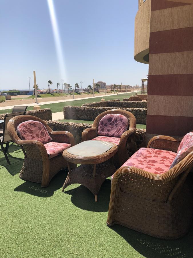 Chalet Porto South Beach - Beach Front Sea View Айн Сохна Екстериор снимка